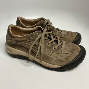 Keen Toyah leather sneakers size 9‎